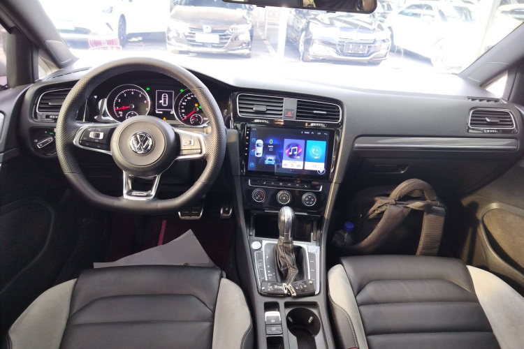 大众 高尔夫 2018款 280TSI 自动R-Line型中控内饰12