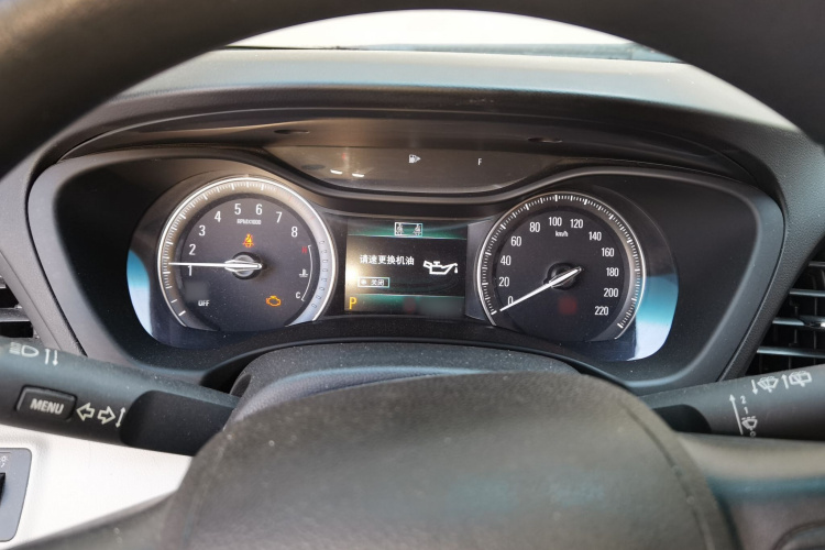 别克GL6 2019款 18T 6座精英型 国VI局部细节14