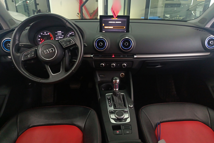 奥迪A3 2020款 Limousine 35 TFSI 进取型 国VI中控内饰12