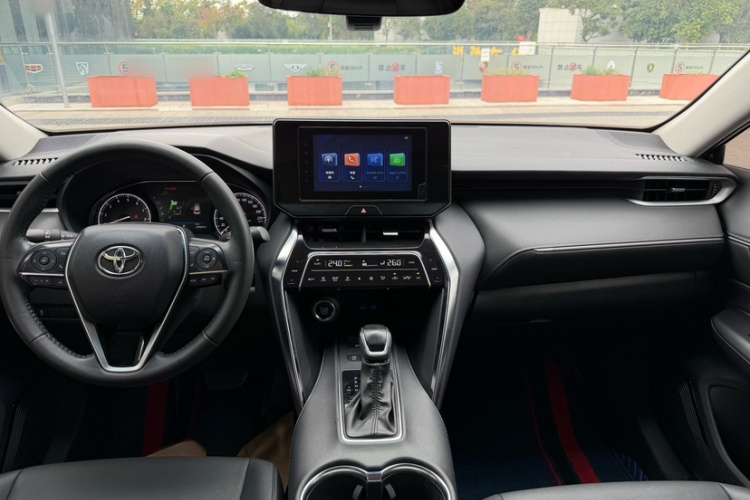 丰田 威飒 2022款 2.0L CVT两驱豪华版中控内饰7004