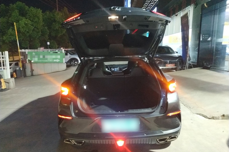 长安UNI-T 2022款 1.5T 尊贵型局部细节23