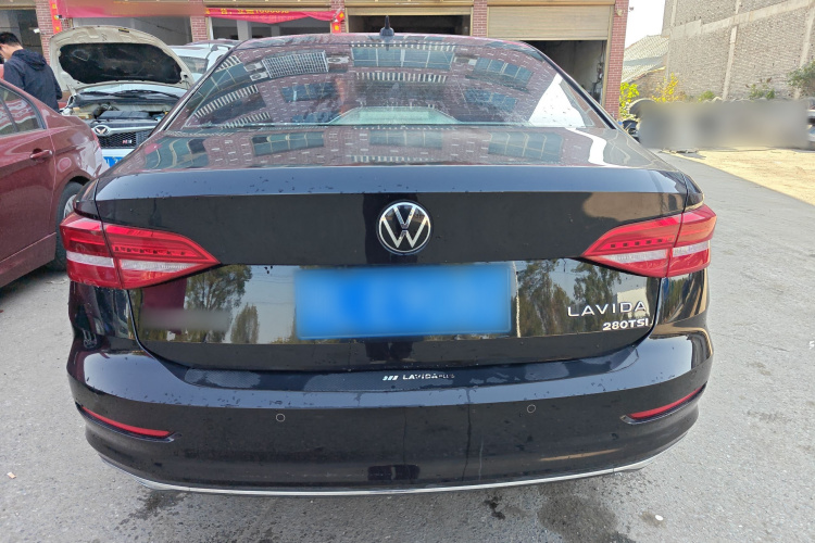 大众 朗逸 2021款 1.5L 自动舒适版车身外观6