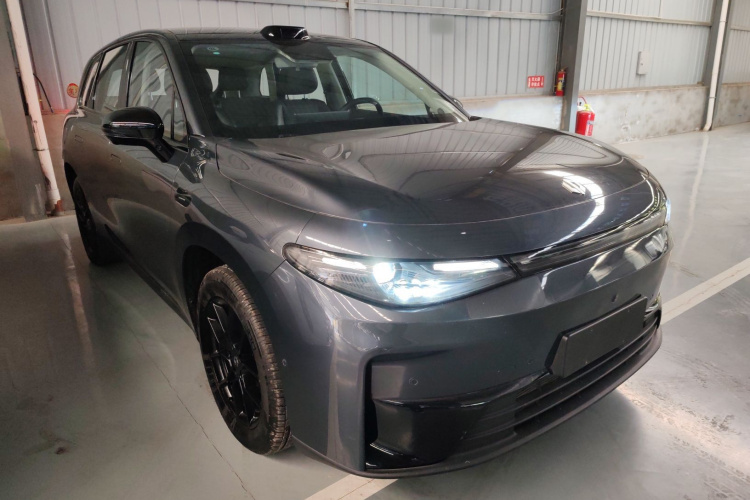 零跑汽车 零跑C10 2024款 210激光雷达版车身外观3