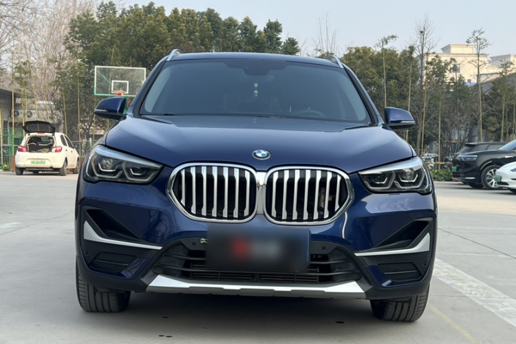 宝马X1 2020款 xDrive25Li 尊享型车身外观6009