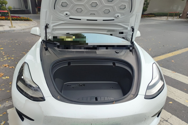 特斯拉 Model 3 2019款 标准续航后驱升级版局部细节24