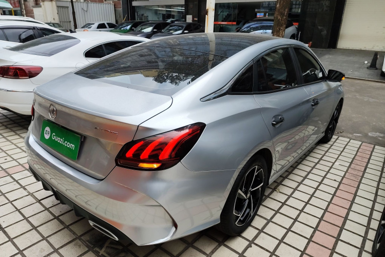 名爵 MG5 2021款 300TGI DCT青奢豪享版车身外观7