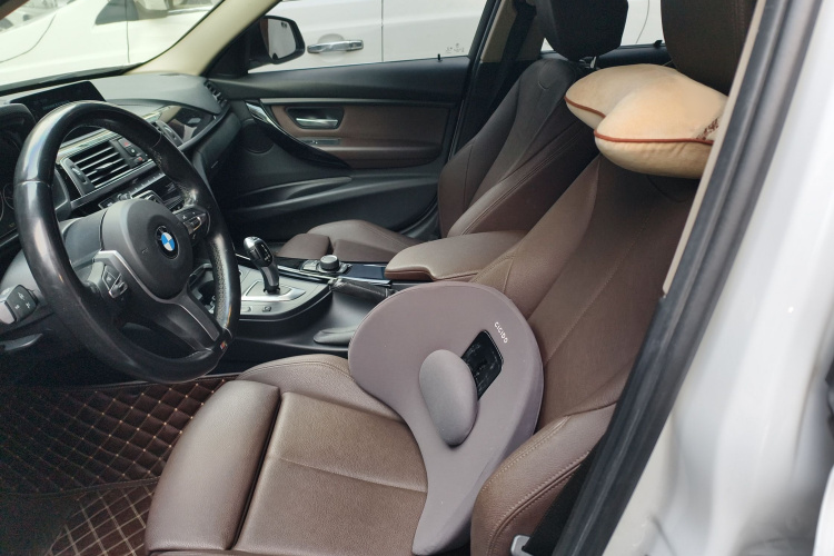 宝马3系 2018款 320Li 时尚型局部细节19