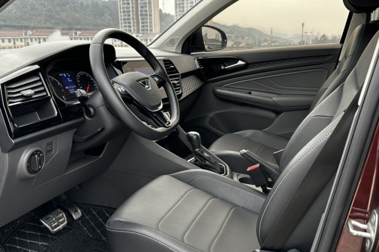 捷达VS5 2019款 280TSI 自动悦享型中控内饰7005