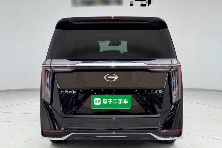 广汽传祺 传祺M8 2024款 大师系列 400T 尊贵版车身外观6004