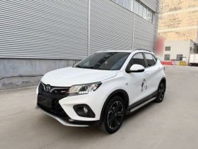 东南DX3 2019款 DX3X酷绮 1.5T CVT尊贵型