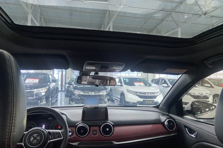 东风风光 风光500 2021款 1.5L CVT优享型中控内饰7006