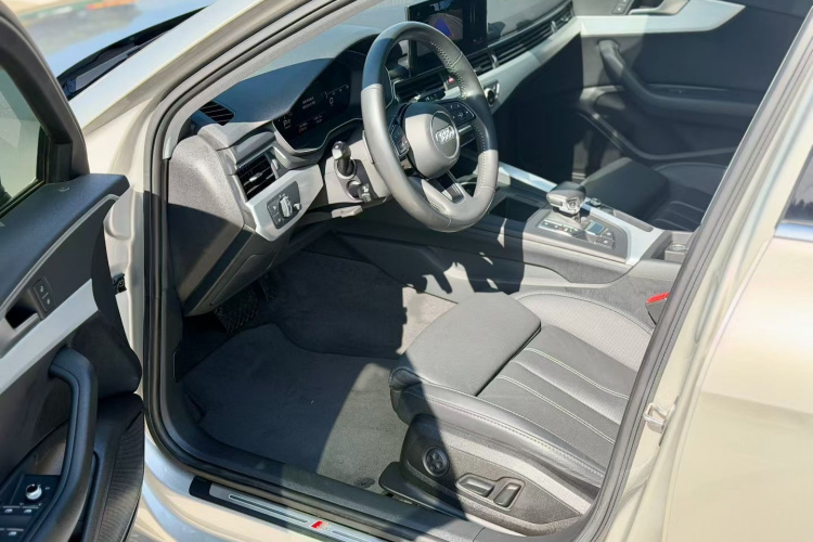 奥迪A4L 2020款 40 TFSI 豪华动感型局部细节19