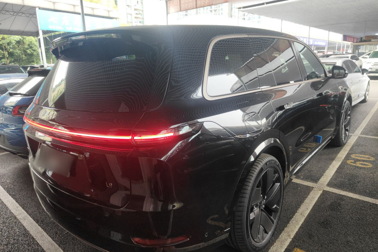 理想汽车 理想L9 2025款 Ultra 智能焕新版车身外观6005