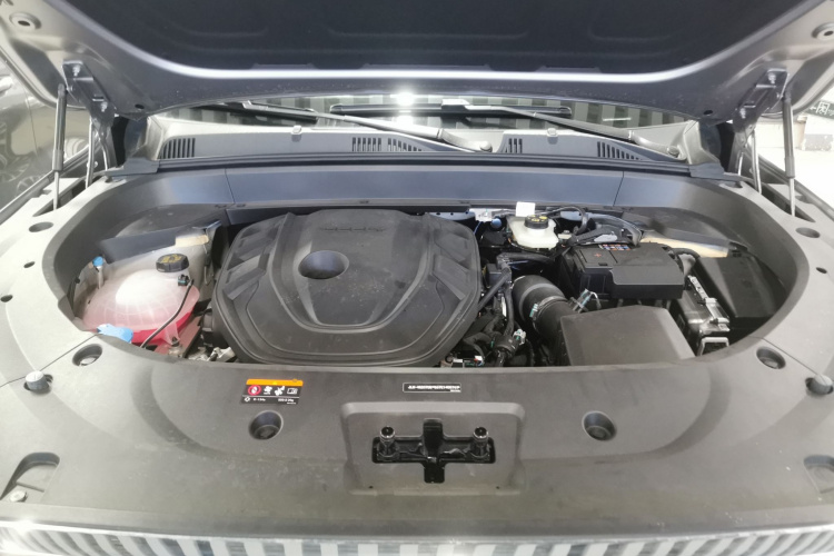 吉利汽车 星越L 2025款 东方曜 2.0TD 自动揽星版机舱底盘24