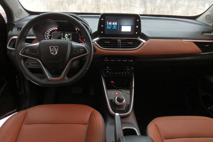 宝骏510 2019款 1.5L 自动优享型 国V中控内饰7001