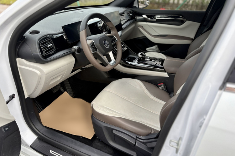 比亚迪 秦PLUS 2023款 冠军版 DM-i 55KM领先型中控内饰7002