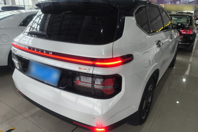 宝骏RM-5 2019款 1.5T CVT 24小时在线豪华型 7座车身外观7