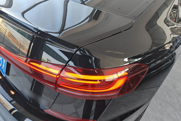 大众 帕萨特 2025款 出众款 380TSI 星空龙腾版车身外观9