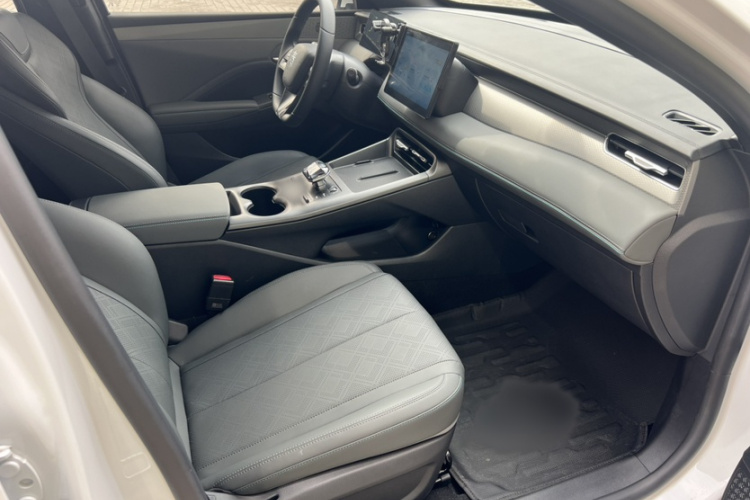 比亚迪 秦PLUS 2025款 DM-i 智驾版 55KM领先型局部细节41