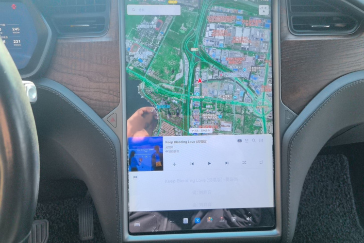 特斯拉 2016款 Model X 75D局部细节16