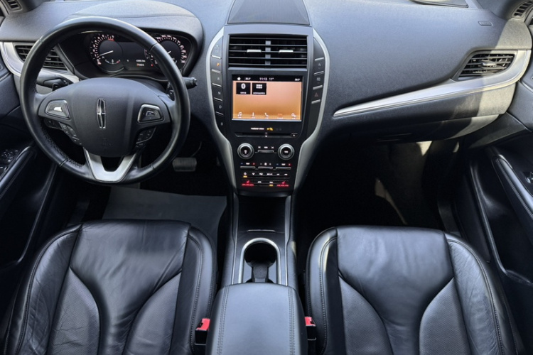 林肯MKC 2019款 2.0T 两驱尊享版 国VI中控内饰7004