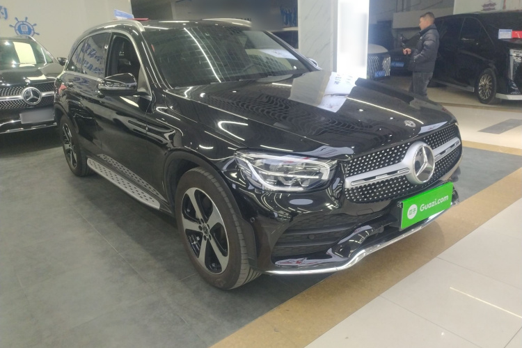 奔驰GLC 2022款 改款三 GLC 260 L 4MATIC 动感型车身外观3