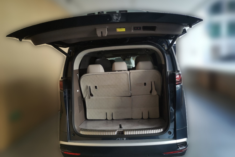 腾势D9 2022款 DM-i 1040 尊贵型中控内饰23