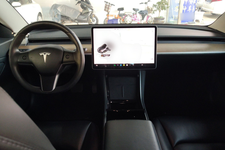 特斯拉 Model 3 2020款 改款 标准续航后驱升级版中控内饰12