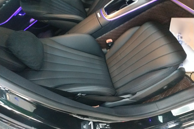 奔驰E级 2025款 改款 E 300 L 豪华型局部细节41