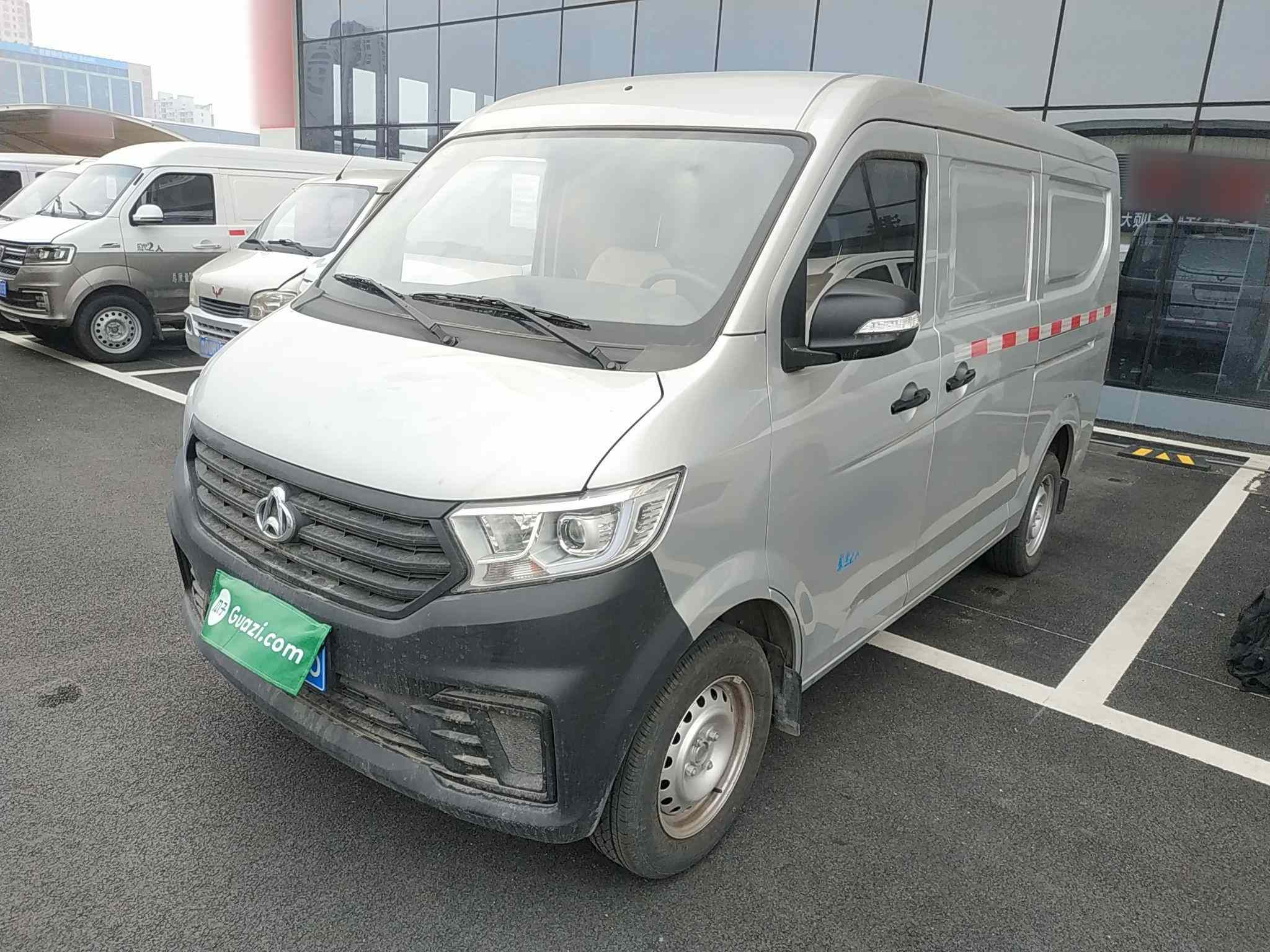 长安跨越 跨越星V3 2023款 1.3L汽油畅享型2座厢式(2)