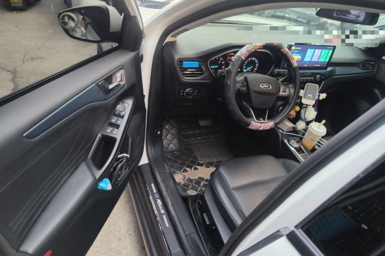 福特 福克斯Active 2020款 EcoBoost 180 自动劲耀型中控内饰20