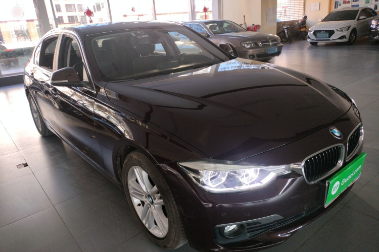 宝马3系 2016款 320Li 时尚型车身外观3