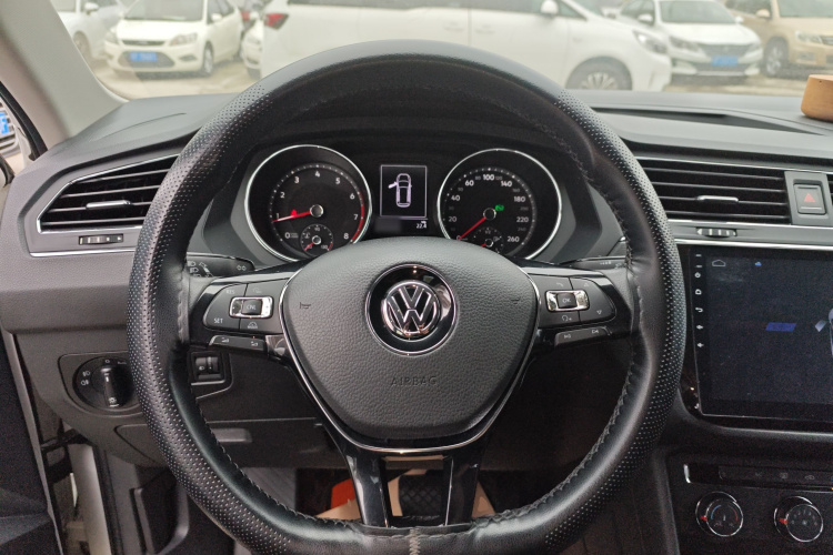 大众 途观L 2018款 330TSI 自动两驱风尚版局部细节13