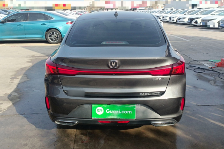 长安 逸动 2024款 PLUS 蓝鲸NE 1.4T GDI DCT高能版车身外观6