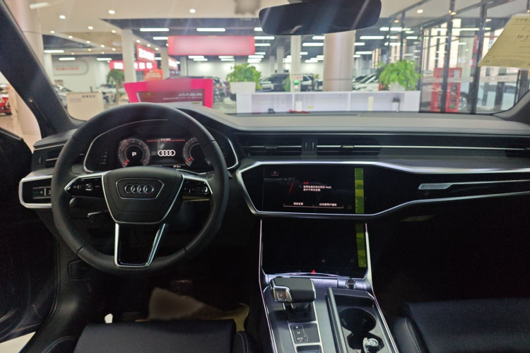 奥迪A6L 2025款 40 TFSI 豪华动感型中控内饰7003