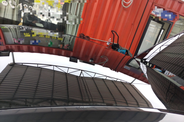 特斯拉 Model Y 2024款 长续航全轮驱动版局部细节57