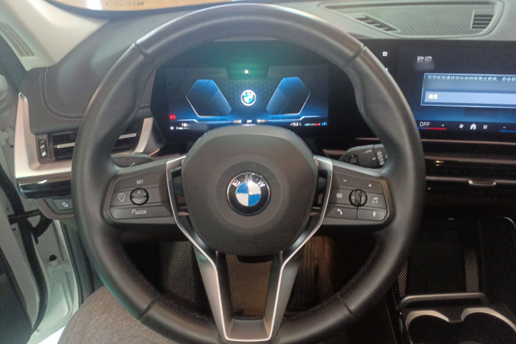 宝马X1 2023款 sDrive25Li X设计套装中控内饰13