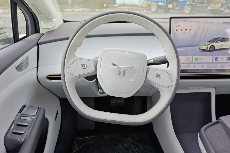 红旗天工05 2025款 550智选版局部细节13