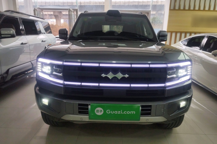 方程豹 豹5 2025款 云辇激光乾崑智驾版车身外观2