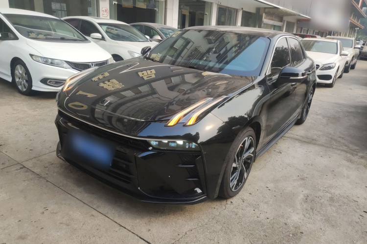 领克03 2025款 1.5TD DCT冠军版Pro车身外观1