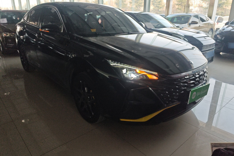 东风风神 奕炫 2023款 马赫版 1.5T 自动追猎骑士版车身外观6002