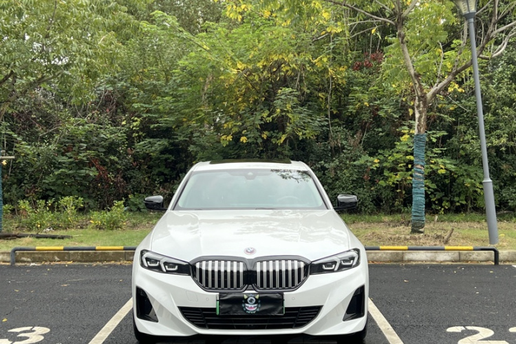 宝马i3 2024款 eDrive 40 L 曜夜套装车身外观6008