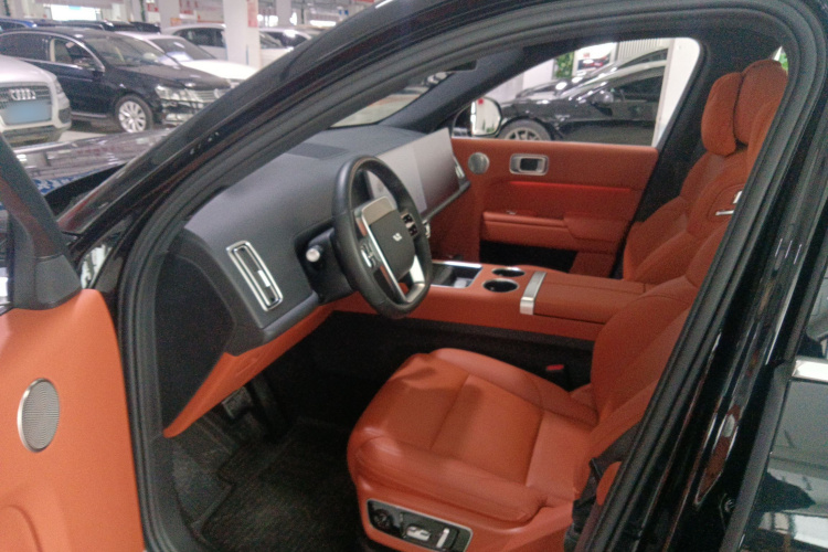 理想汽车 理想L7 2023款 Max中控内饰19