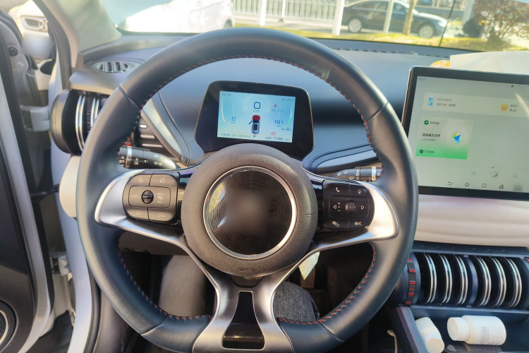 比亚迪 元PLUS 2022款 430KM 尊贵型局部细节13