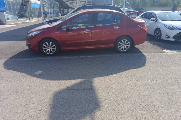 标致308 2013款 1.6L 自动优尚型车身外观6003