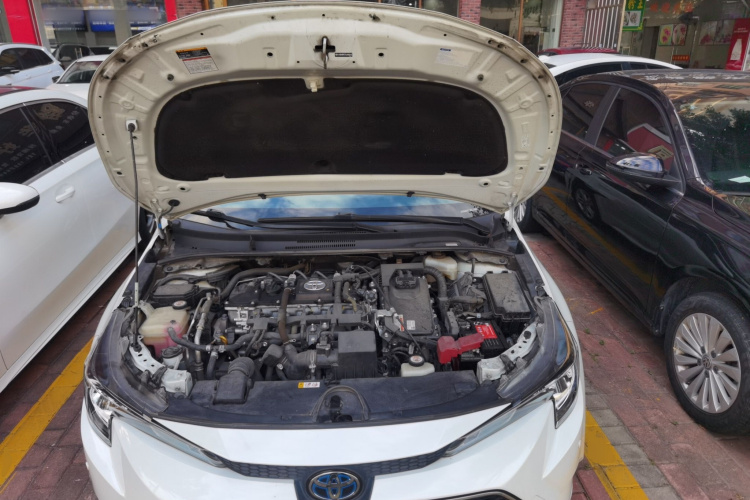 丰田 雷凌 2021款 双擎 1.8H E-CVT豪华版局部细节24