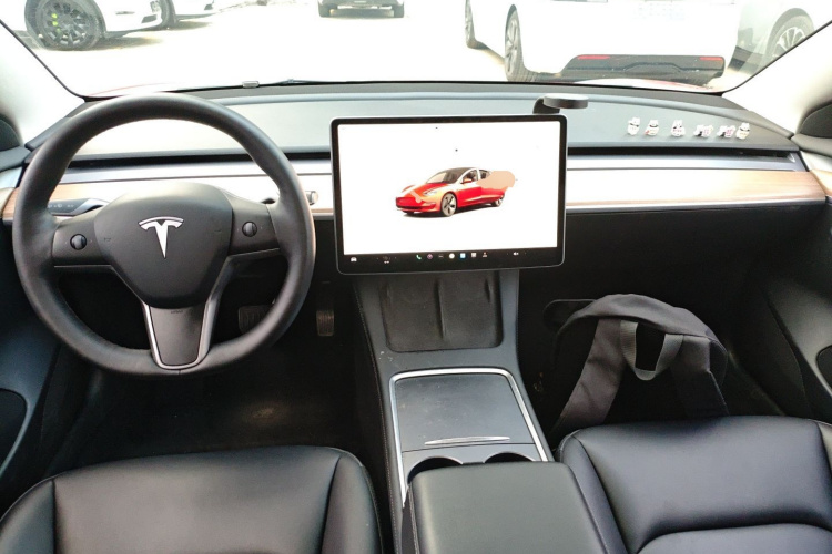 特斯拉 Model 3 2022款 后轮驱动版中控内饰7002