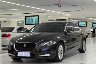 捷豹XFL 2017款 XFL 2.0T 240PS 尊享版