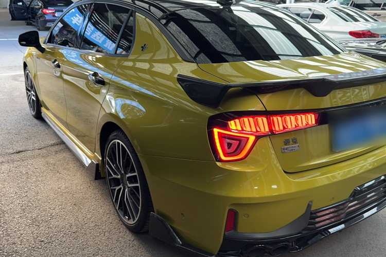 领克03 2020款 03+ 2.0TD 自动驭风版车身外观6005