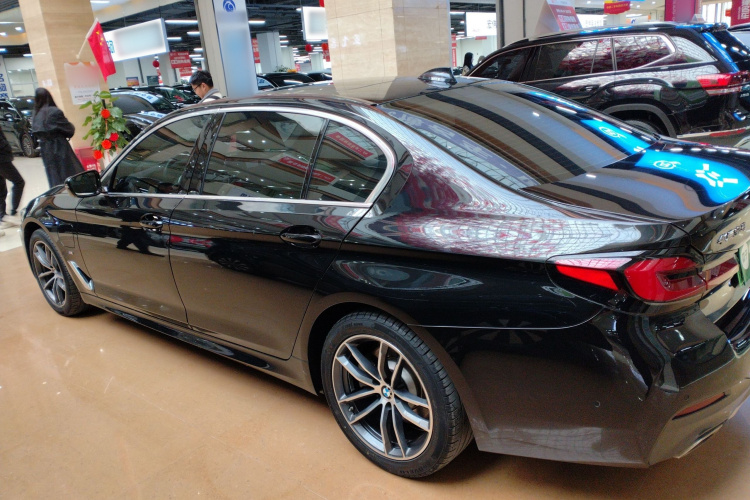 宝马5系新能源 2021款 535Le M运动套装车身外观6003